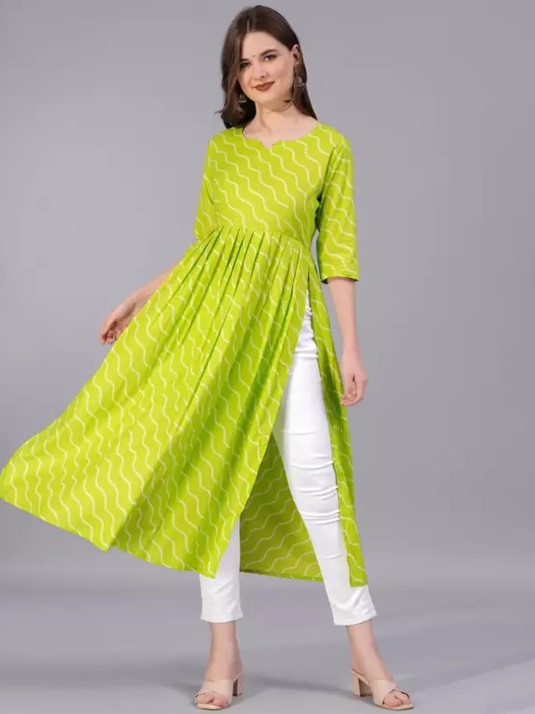 

Lomoniya Striped Pure Cotton Anarkali Kurta, Green