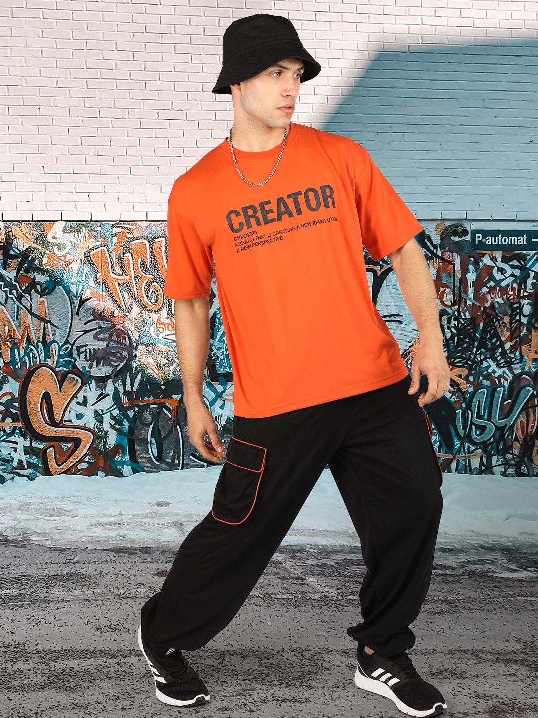 

CHKOKKO Men Printed T-Shirt With Joggers Co-ords Set, Orange