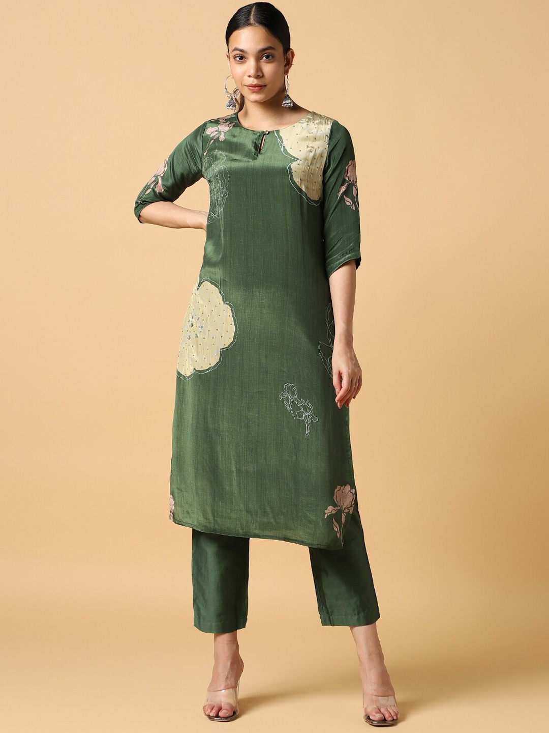 

House Of Dharaa Floral Printed Silk Crepe Kurta with Trousers & With Dupatta, Green