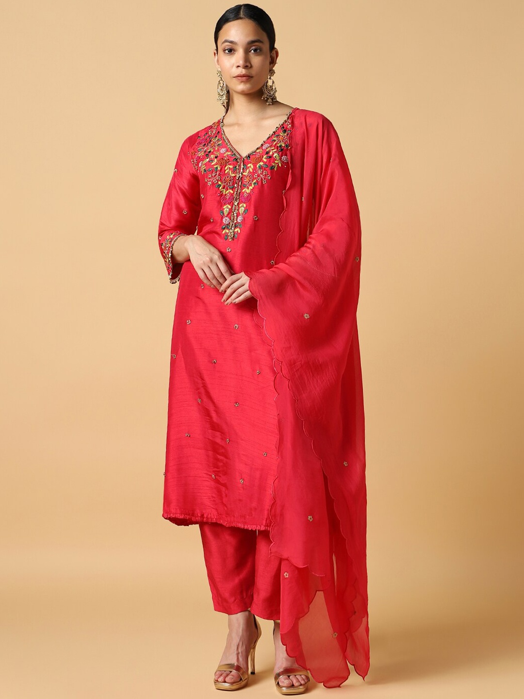 

House Of Dharaa Floral Embroidered Beads & Stones Pure Silk Kurta with Trousers & Dupatta, Red