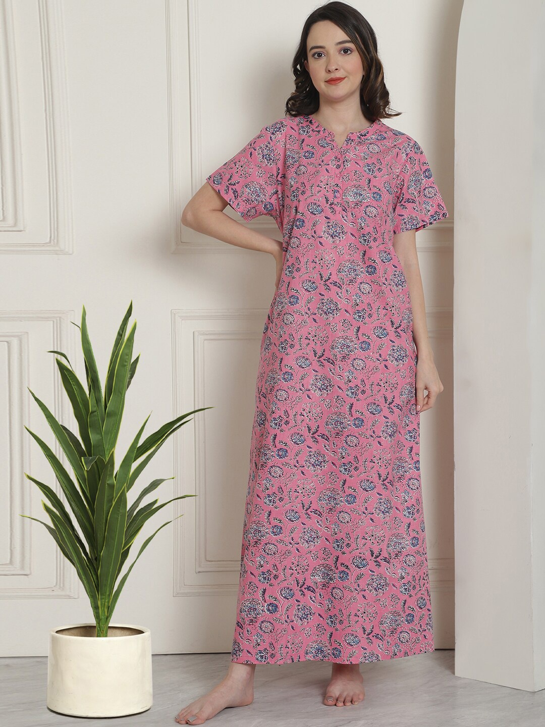 

Kanvin Pink Floral Printed Mandarin Collar Pure Cotton Maxi Nightdress