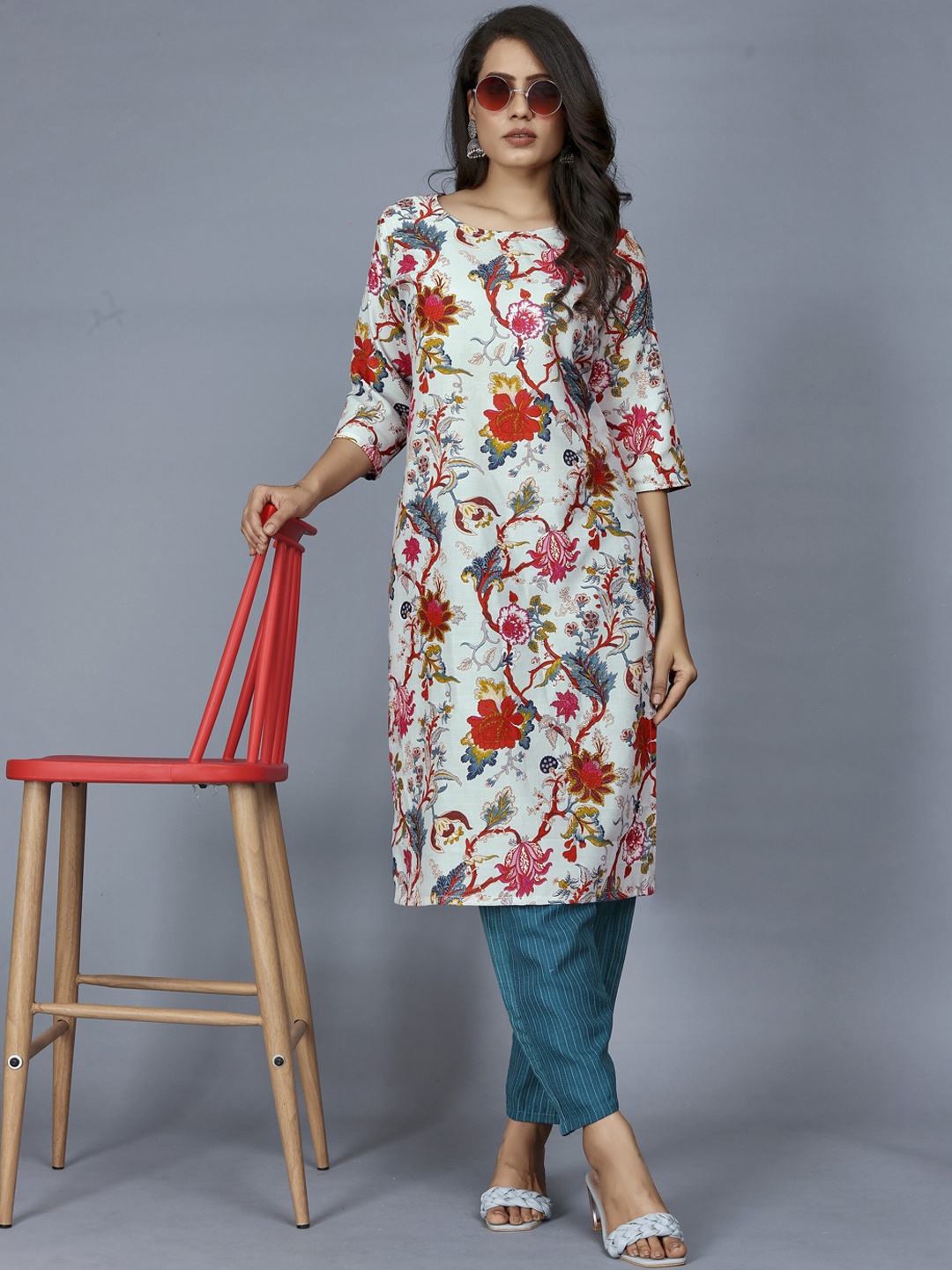

DIVASTRI Floral Printed Pure Cotton Kurta With Trousers, Cream