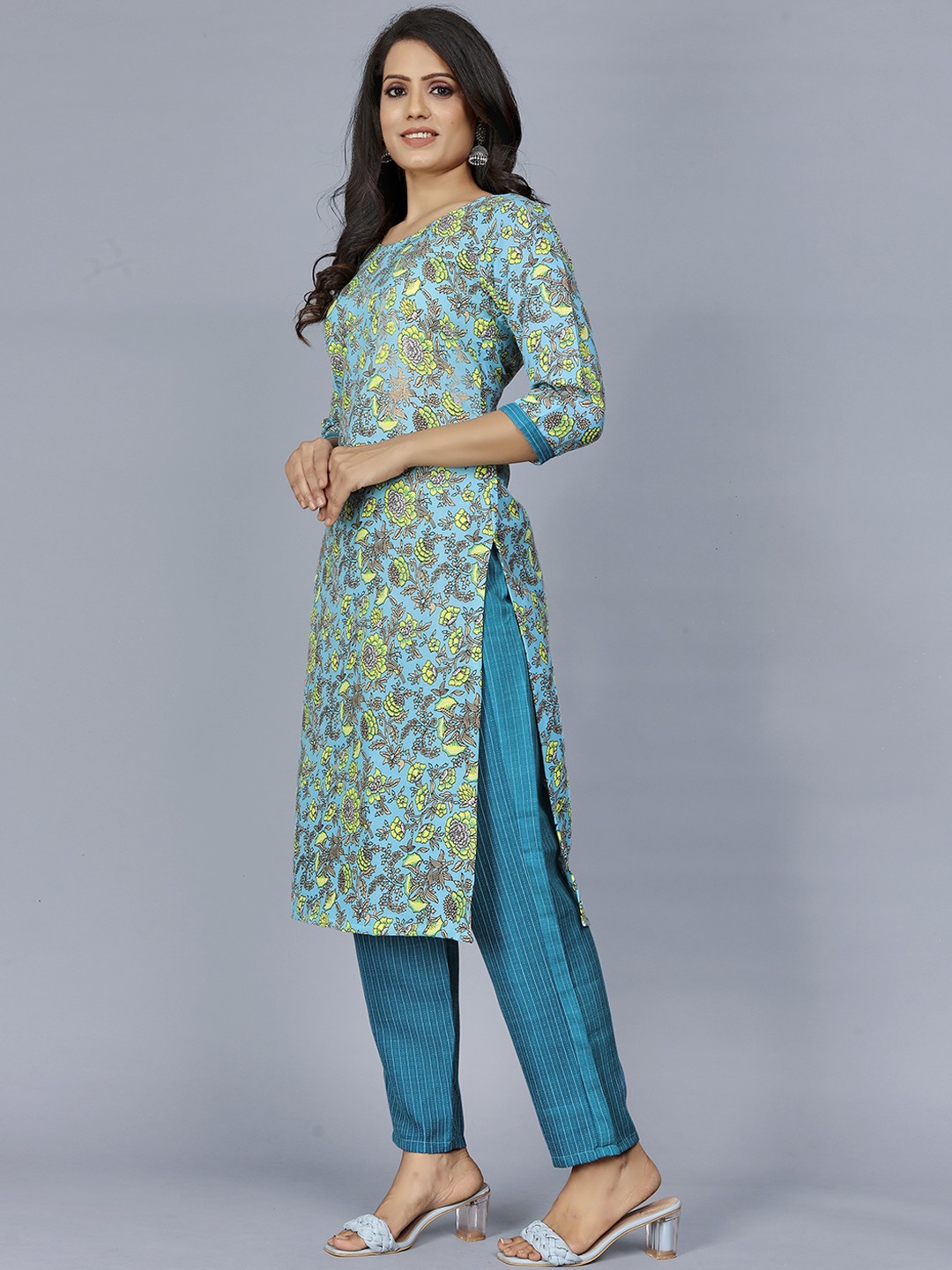 

DIVASTRI Floral Printed Pure Cotton Kurta With Trousers, Blue