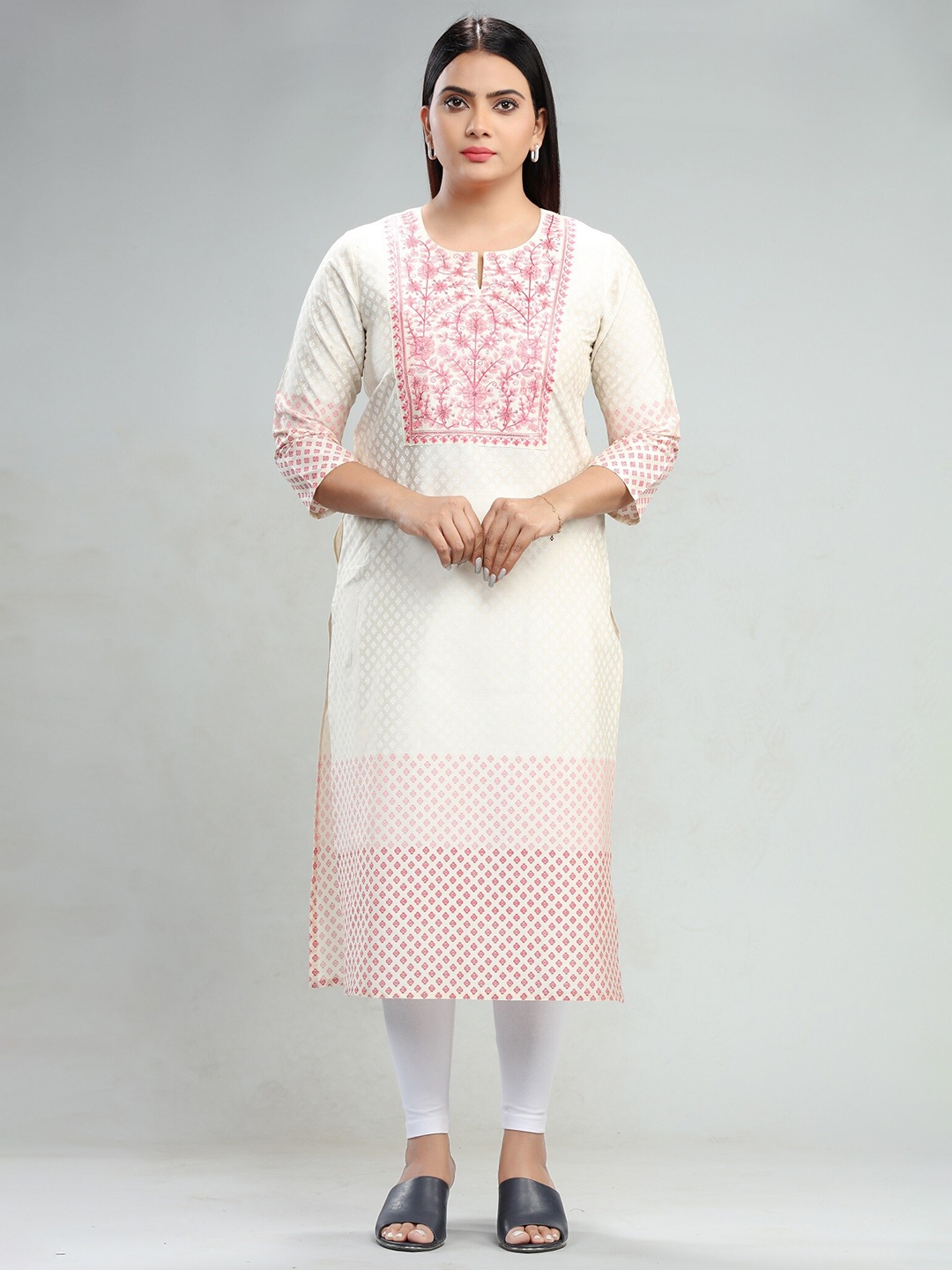 

COTTON CULTURE Ethnic Motifs Embroidered Round neck Cotton Straight Kurta, Cream