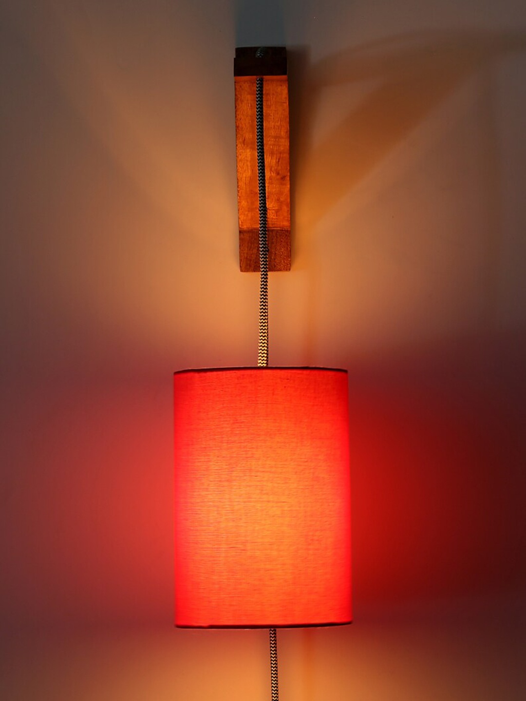 

Craftter Red Textured Cylindrical Acrylic Wall Lamps