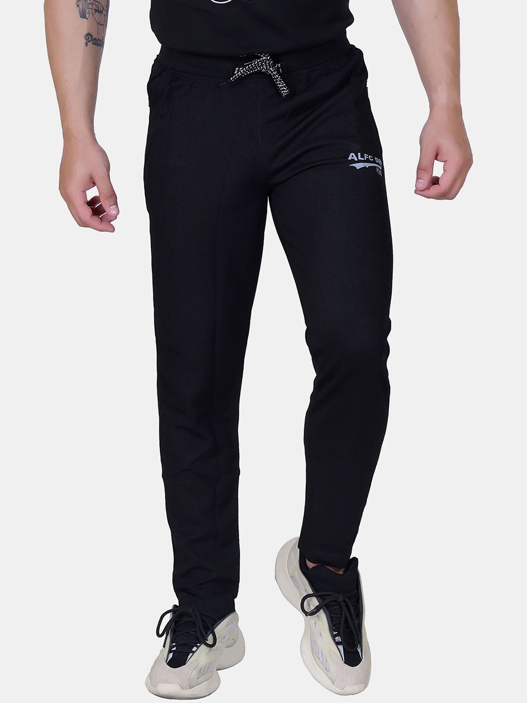 

BAESD Men Mid-Rise Dry Fit Track Pant, Black