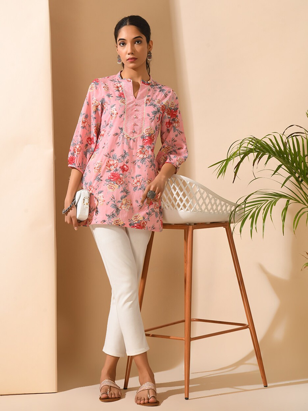 

MEESAN Floral Printed Mandarin Collar Pure Cotton Kurti, Pink