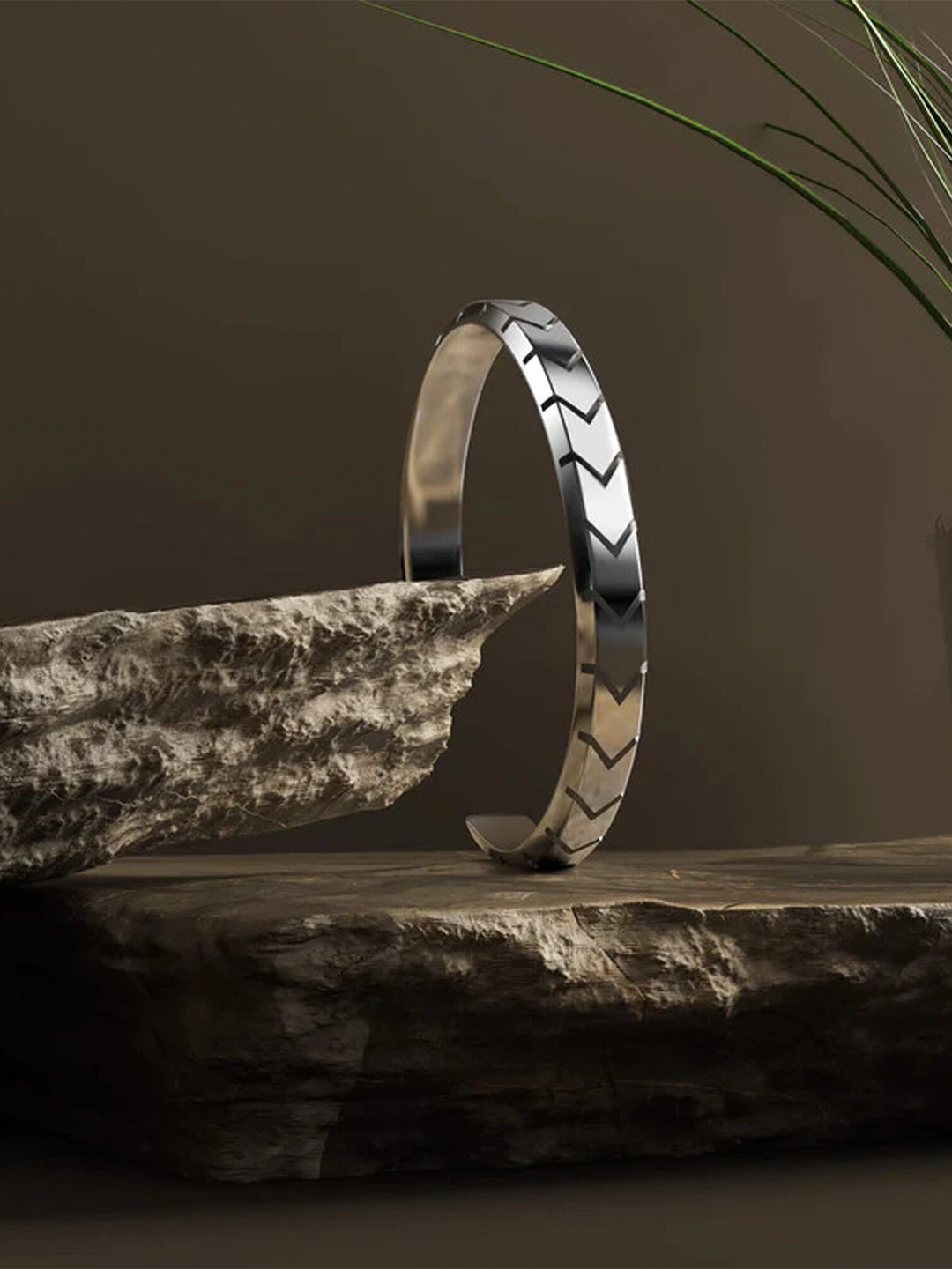 

Fashion Frill Men Silver-Plated Stainless Steel Cuff Bracelet