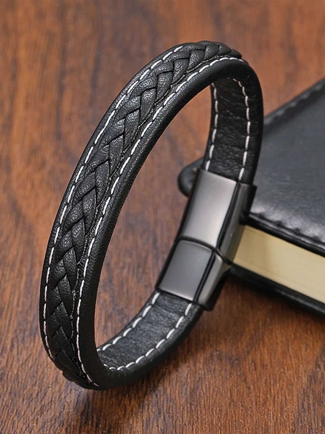 

Fashion Frill Men Leather Wraparound Bracelet, Black