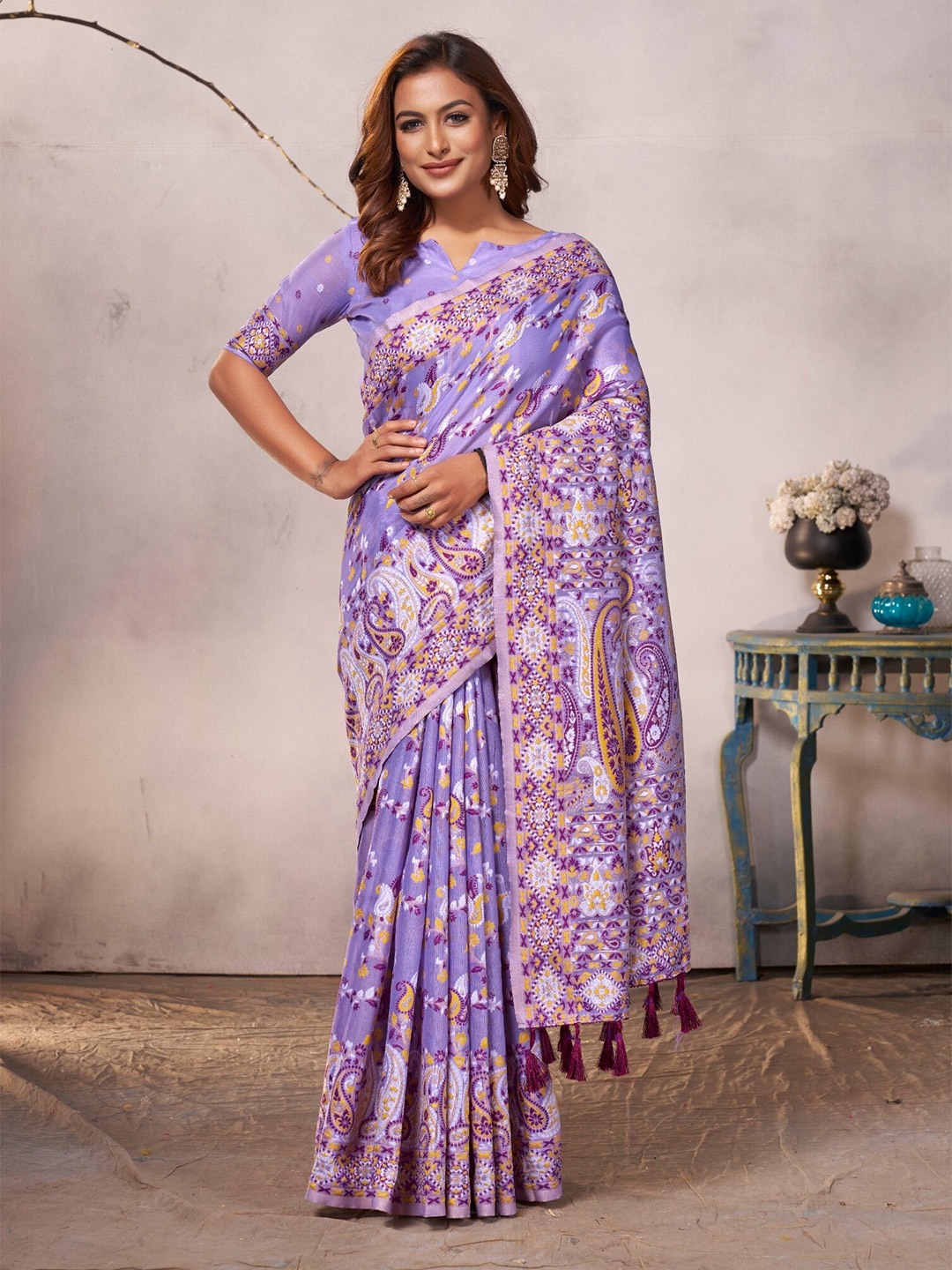 

FLOURIOUS Woven Design Silk Cotton Banarasi Saree, Lavender