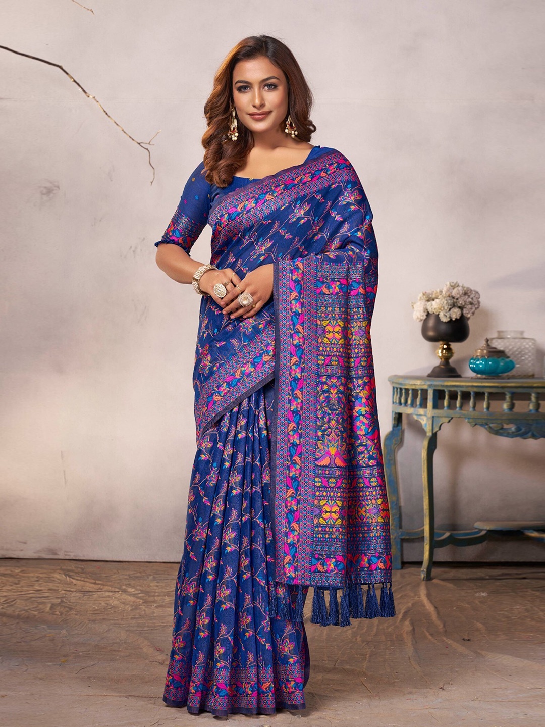 

FLOURIOUS Woven Design Silk Cotton Banarasi Saree, Navy blue