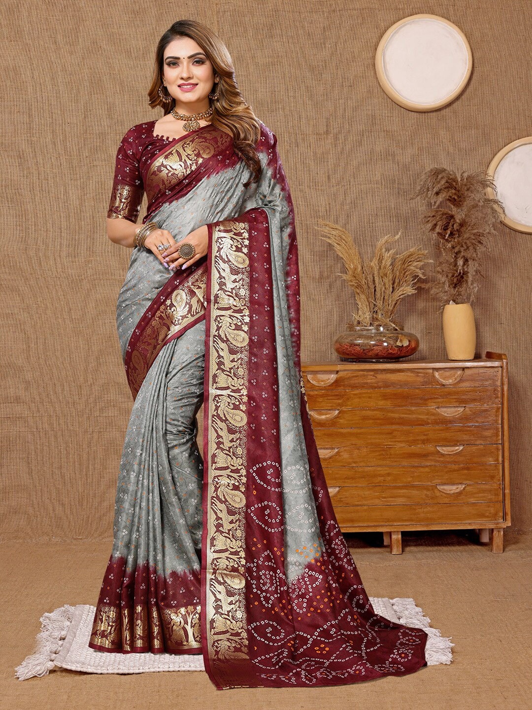 

Hema silk mills Bandhani Printed Saree, Grey