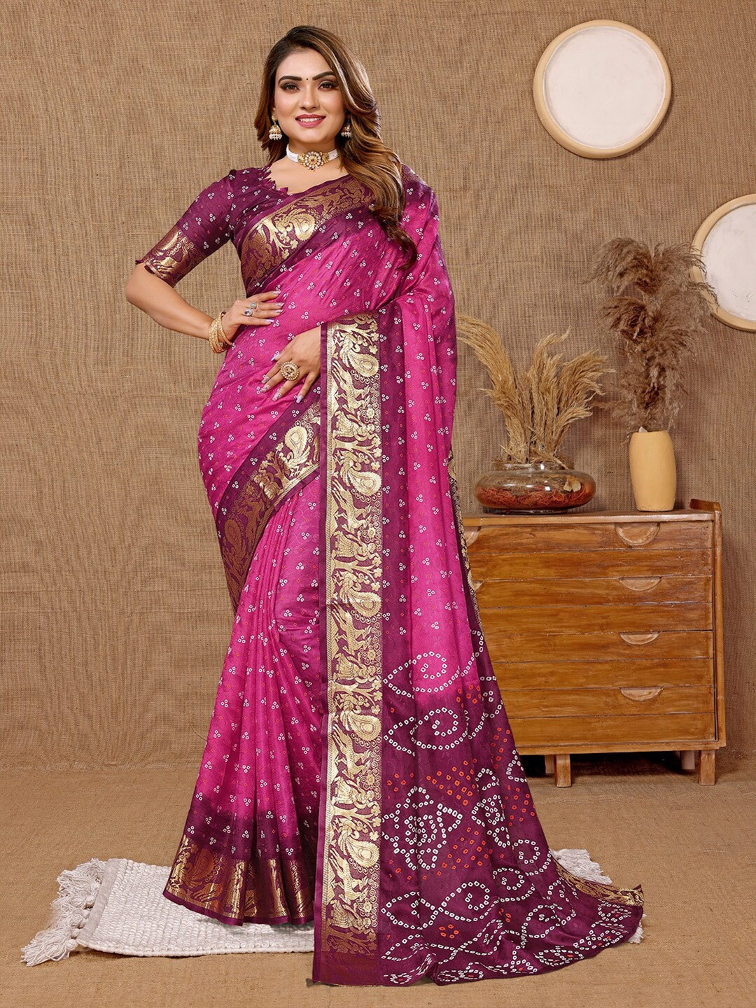 

Hema silk mills Bandhani Printed Saree, Pink