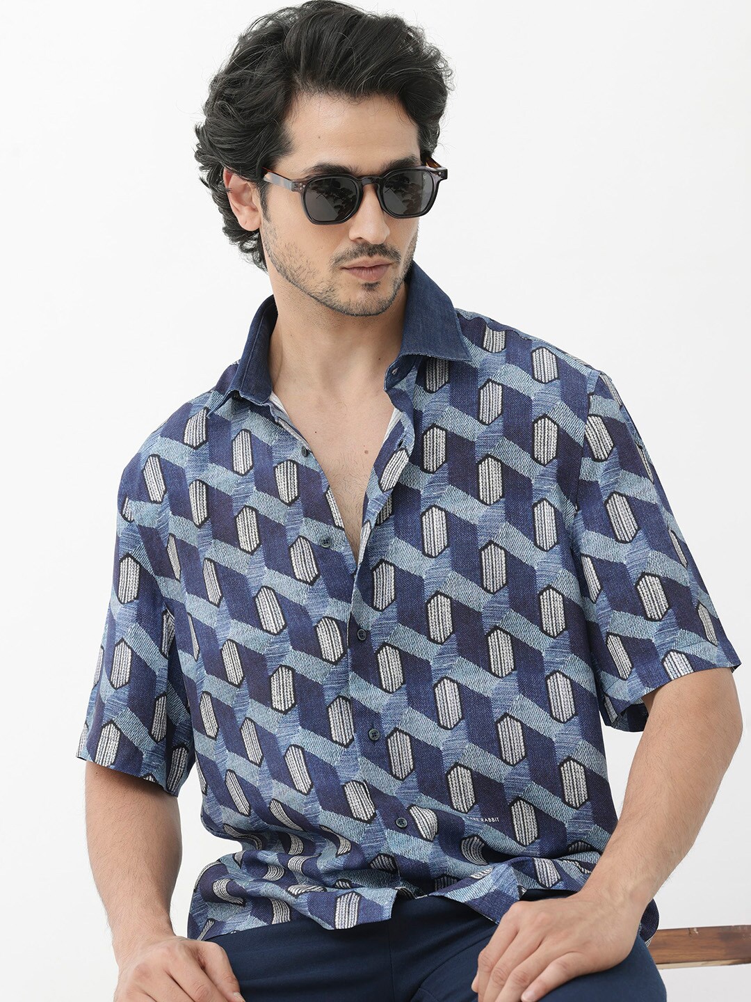 

RARE RABBIT Men Scrafi Regular Fit Geometric Printed Shirt, Blue