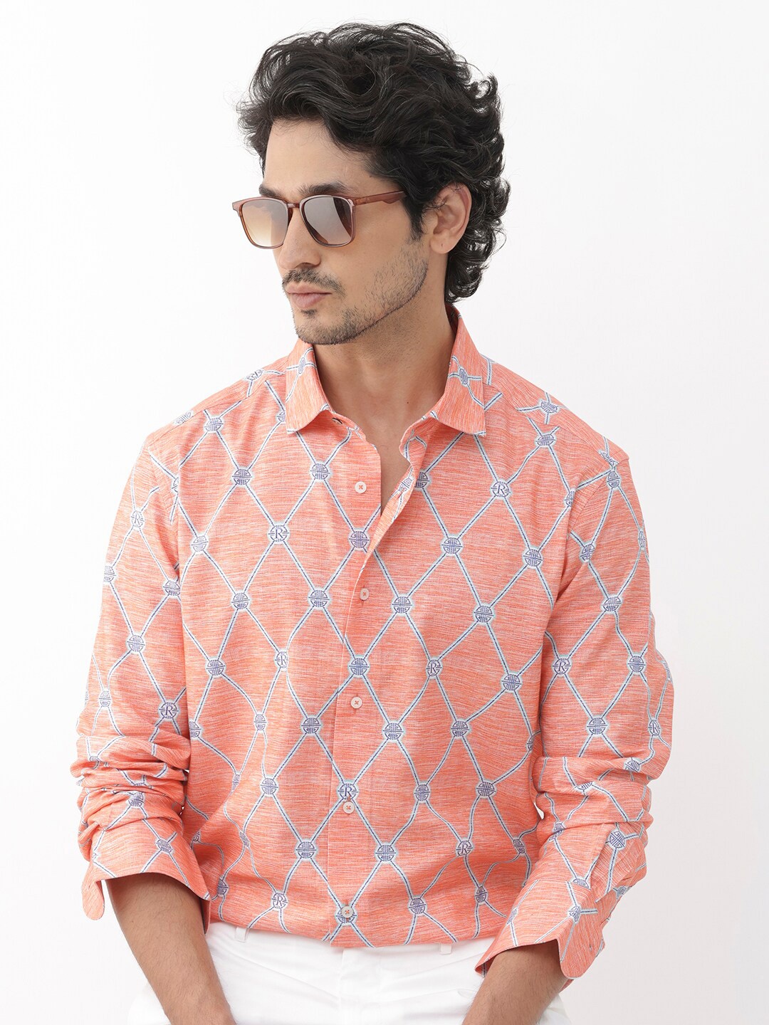 

RARE RABBIT Men Cardoz Regular Fit Geometric Printed Shirt, Orange