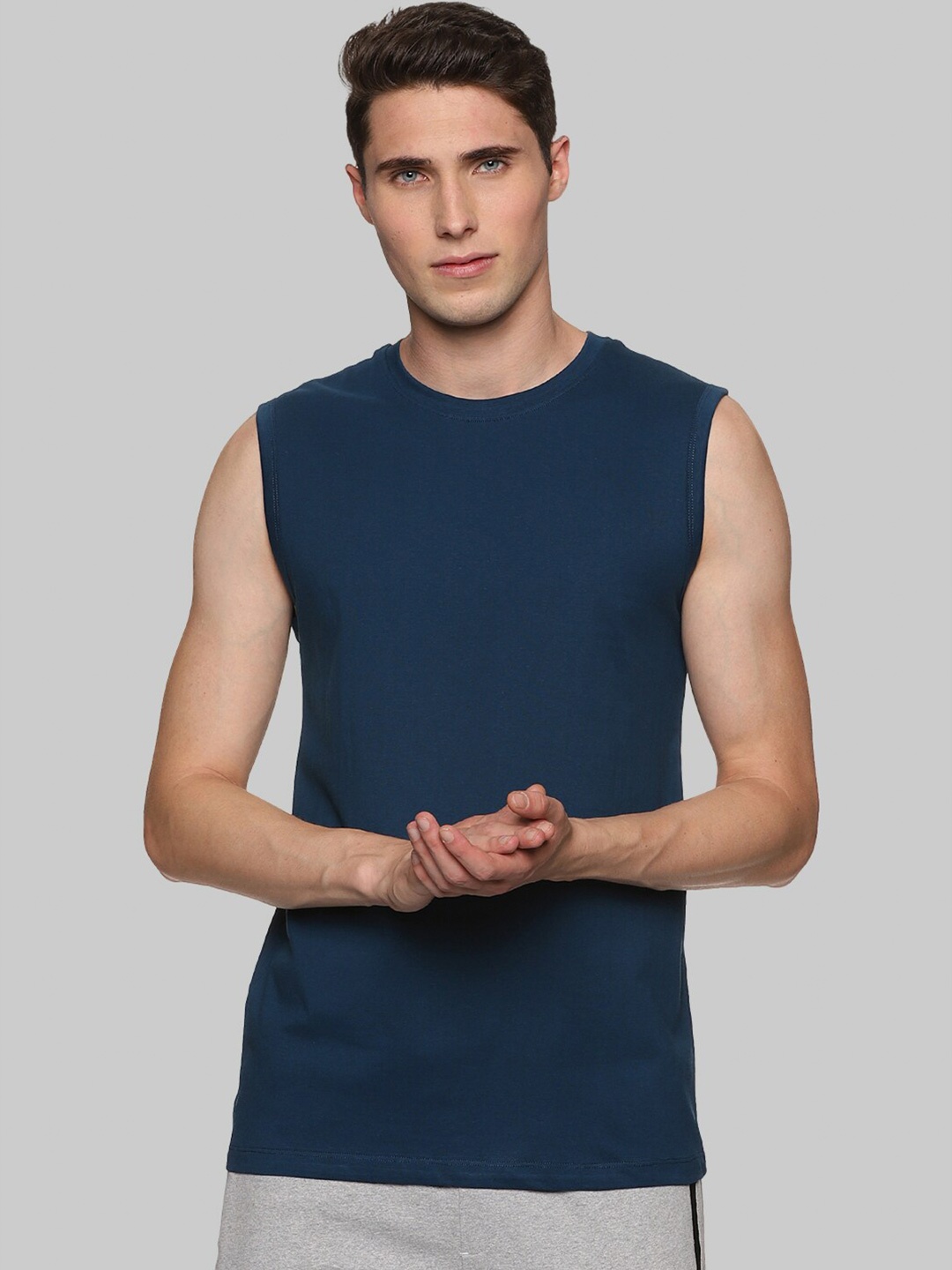 

BAESD Round Neck Cotton T-shirt, Navy blue