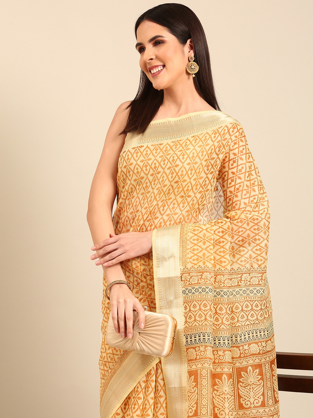 

SHANVIKA Geometric Printed Zari Saree, Yellow