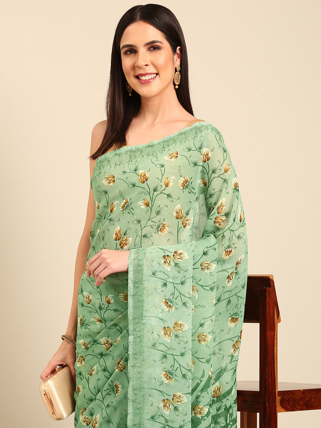 

SHANVIKA Floral Print Saree, Green