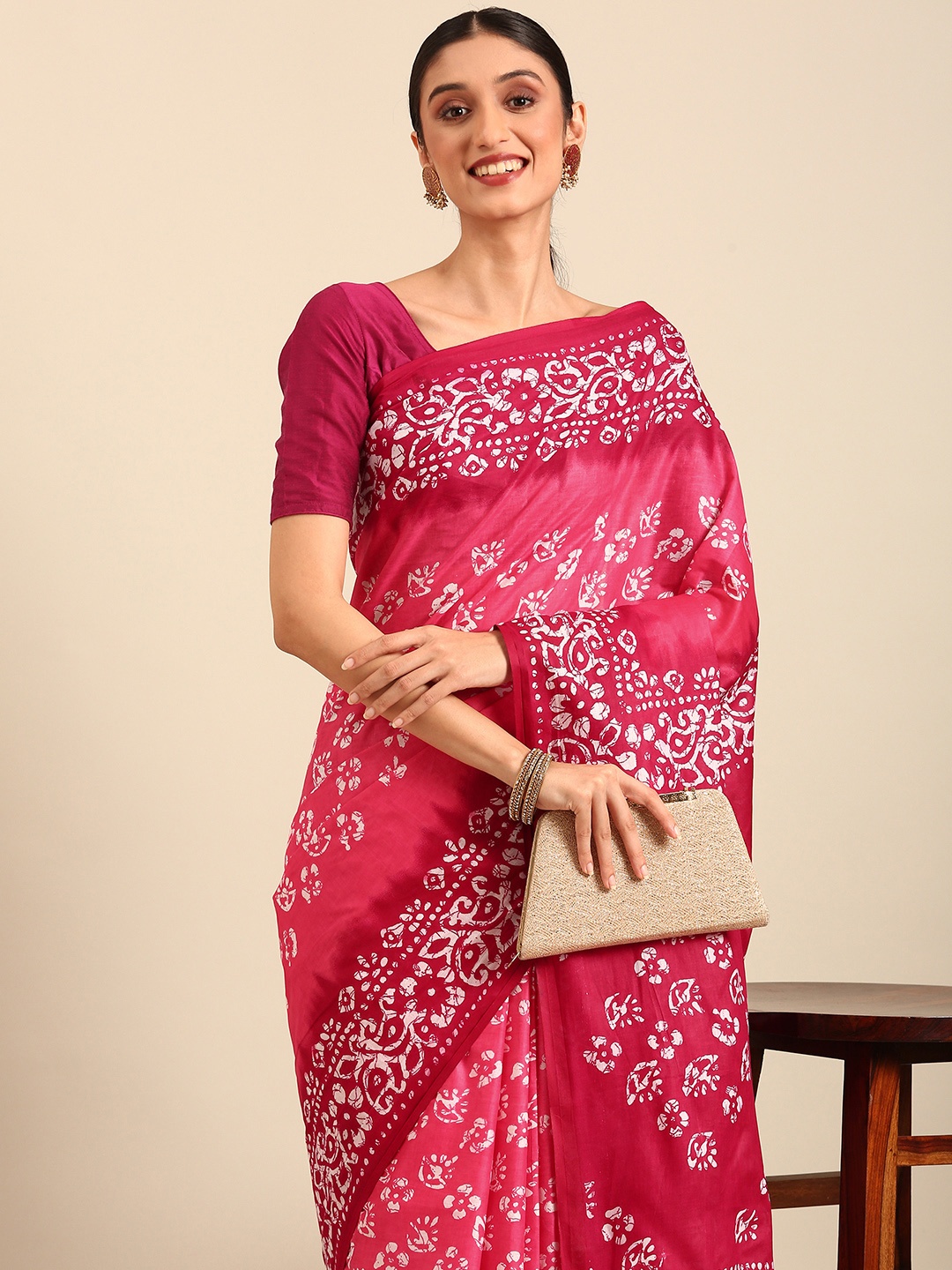 

SHANVIKA Batik Printed Pure Cotton Saree, Pink