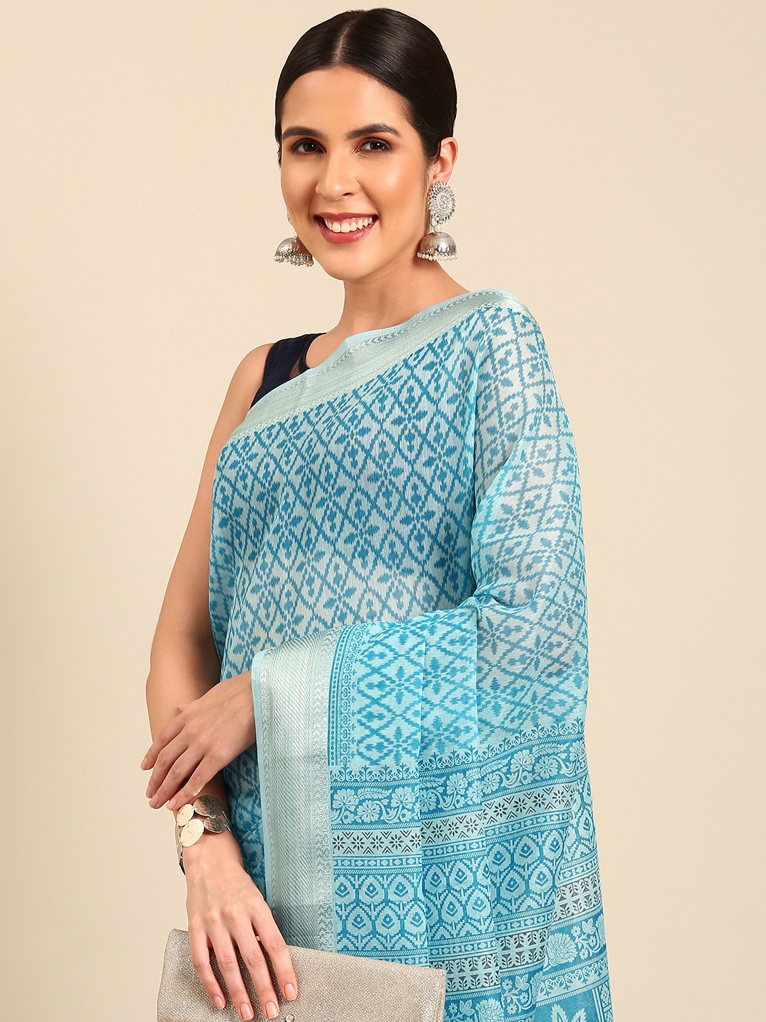 

SHANVIKA Geometric Printed Zari Saree, Blue