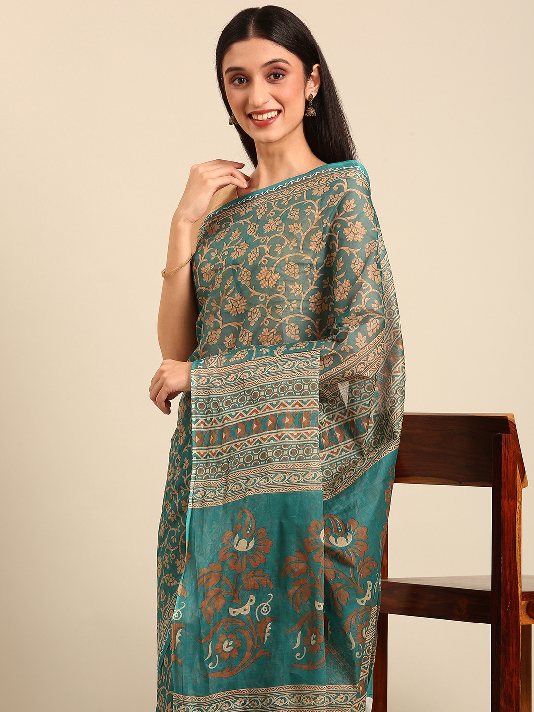 

SHANVIKA Floral Printed Pure Cotton Saree, Green