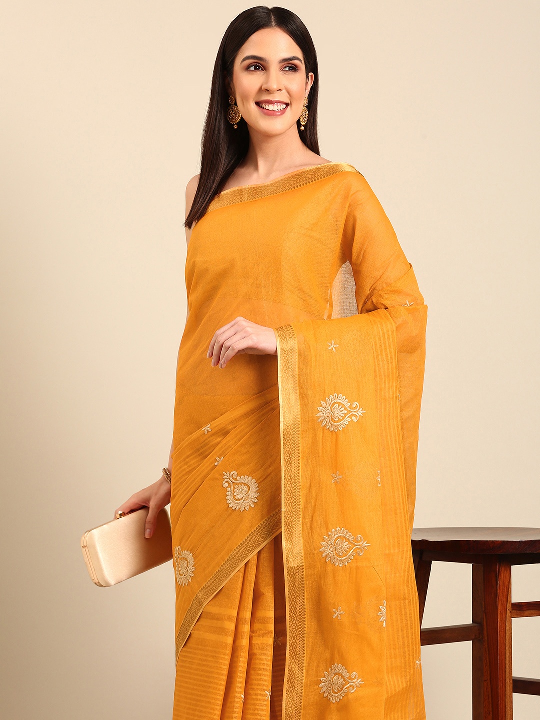 

SHANVIKA Ethnic Motifs Embroidered Zari Pure Cotton Saree, Orange