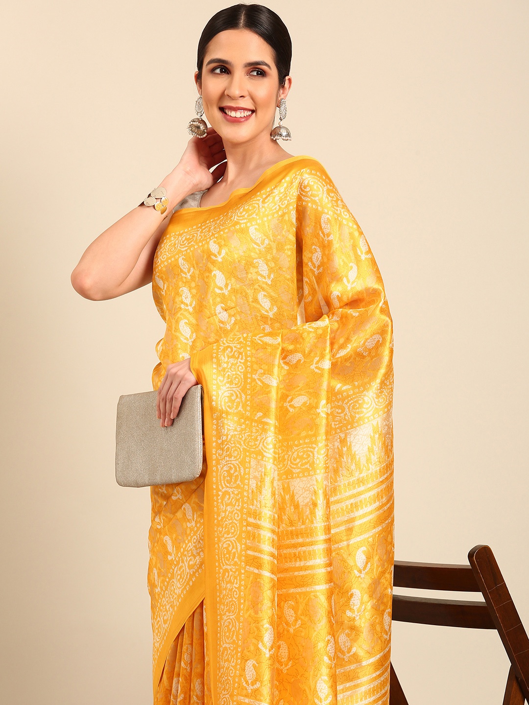 

SHANVIKA Batik Printed Saree, Yellow