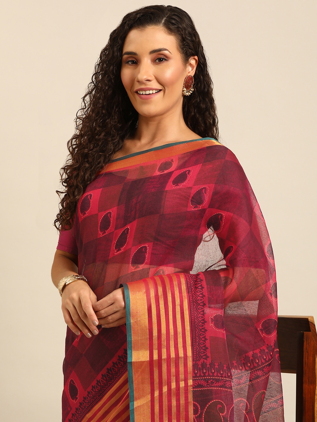 

SHANVIKA Ethnic Motifs Printed Zari Saree, Pink