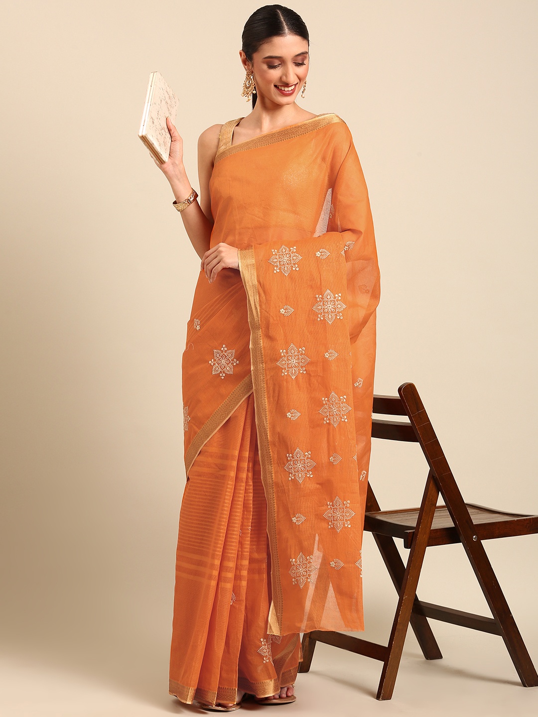 

SHANVIKA Floral Printed Pure Cotton Saree, Orange