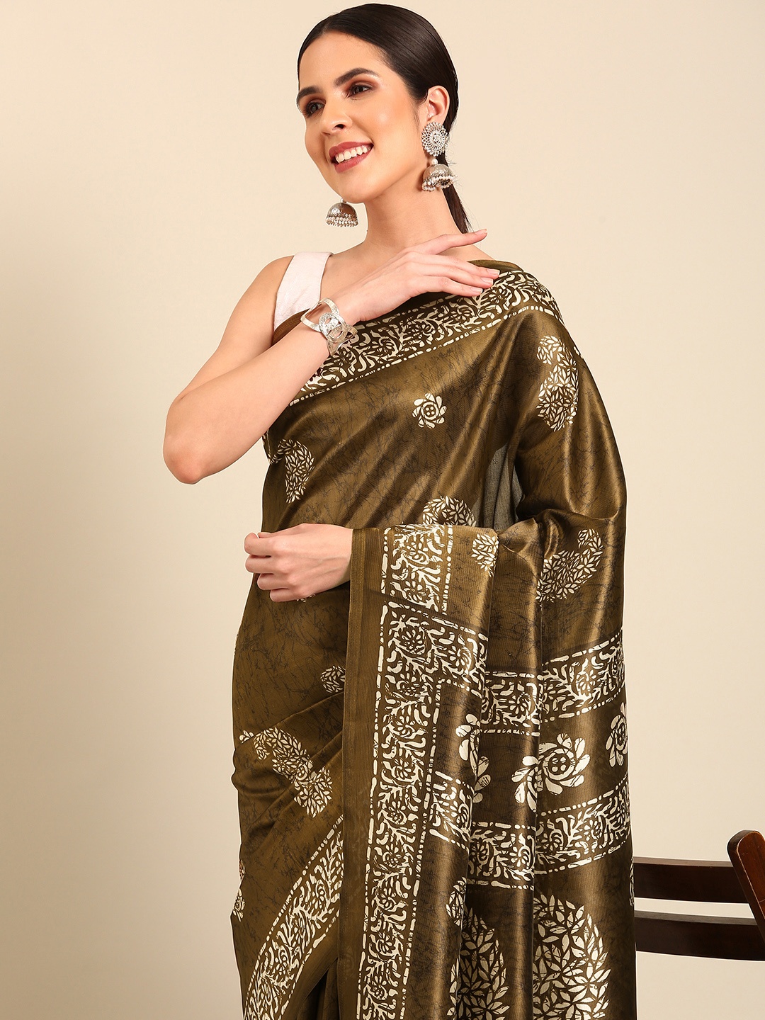

SHANVIKA Batik Printed Saree, Brown