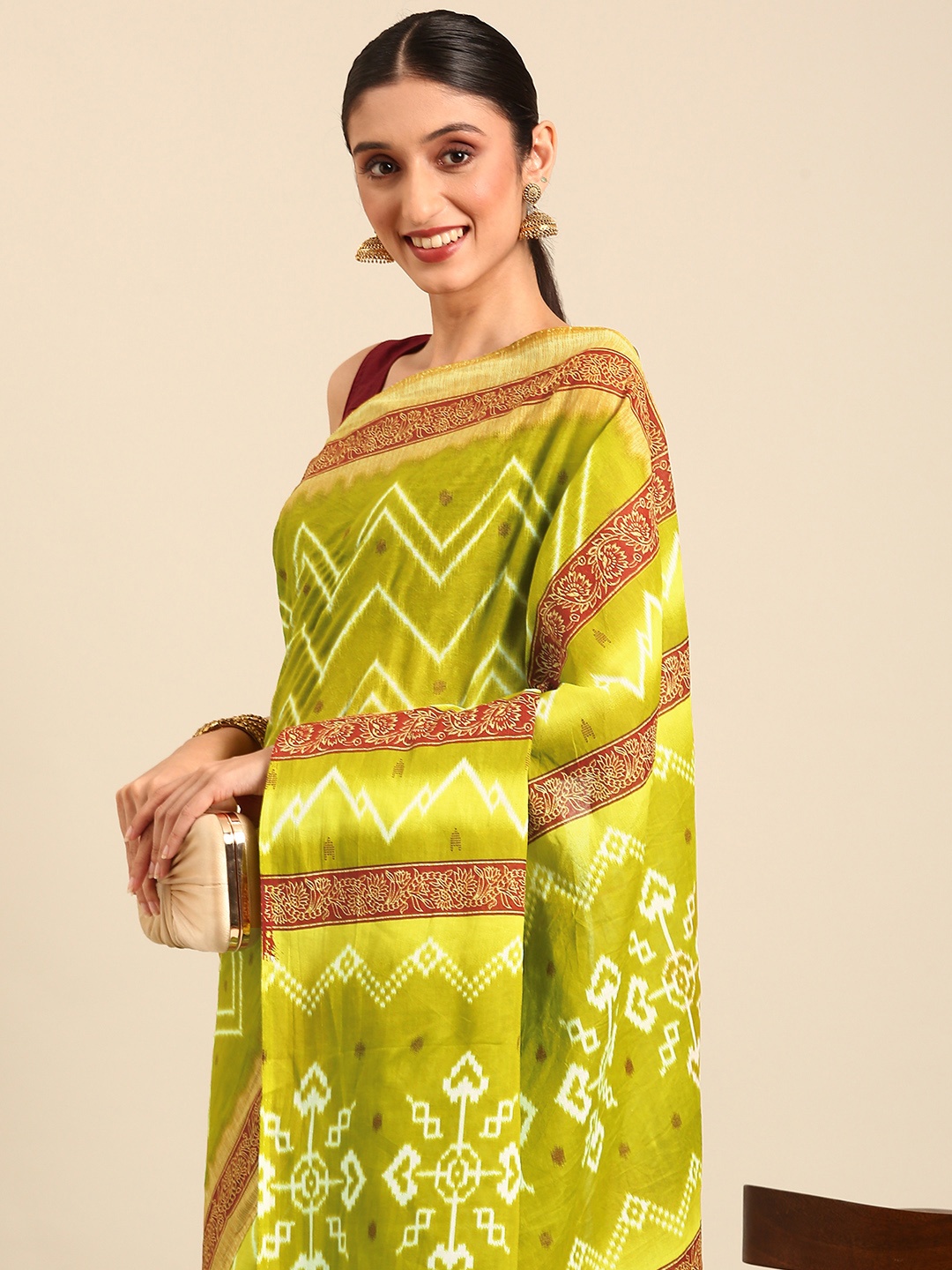 

SHANVIKA Printed Pure Cotton Saree, Green