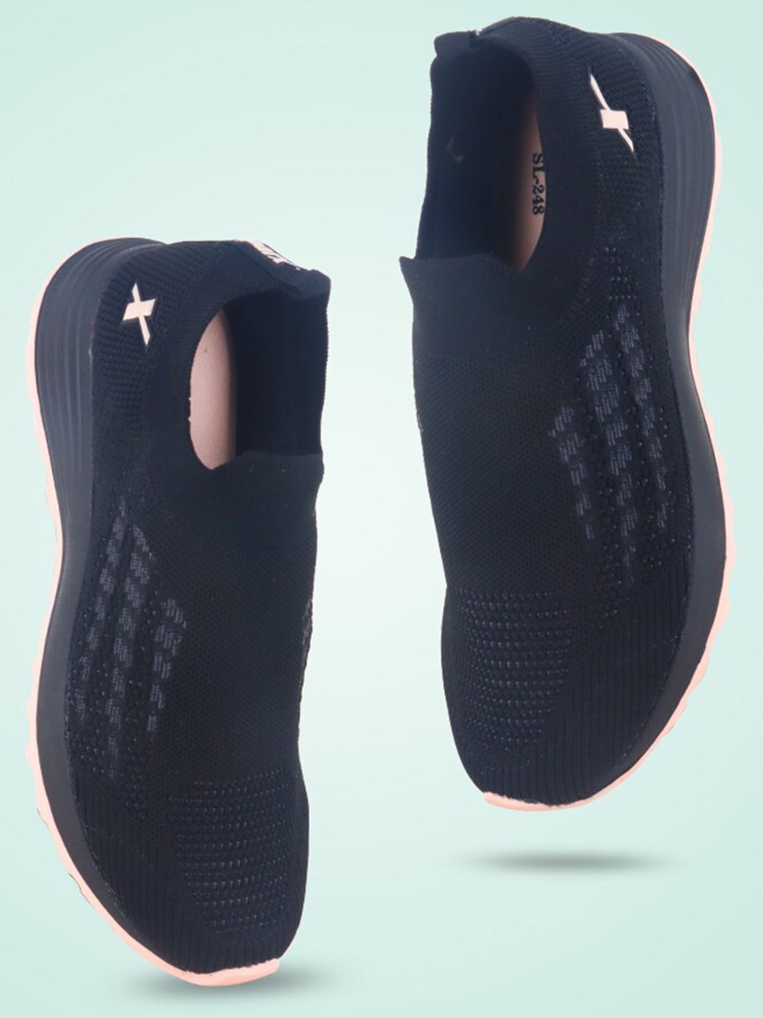 

Sparx Women Textured Walking Shoes, Black