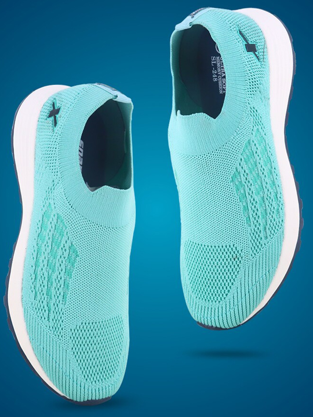 

Sparx Women Textured Walking Shoes, Green