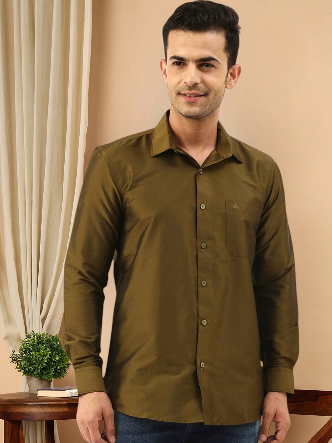 

TATTVA Spread Collar Casual Shirt, Olive