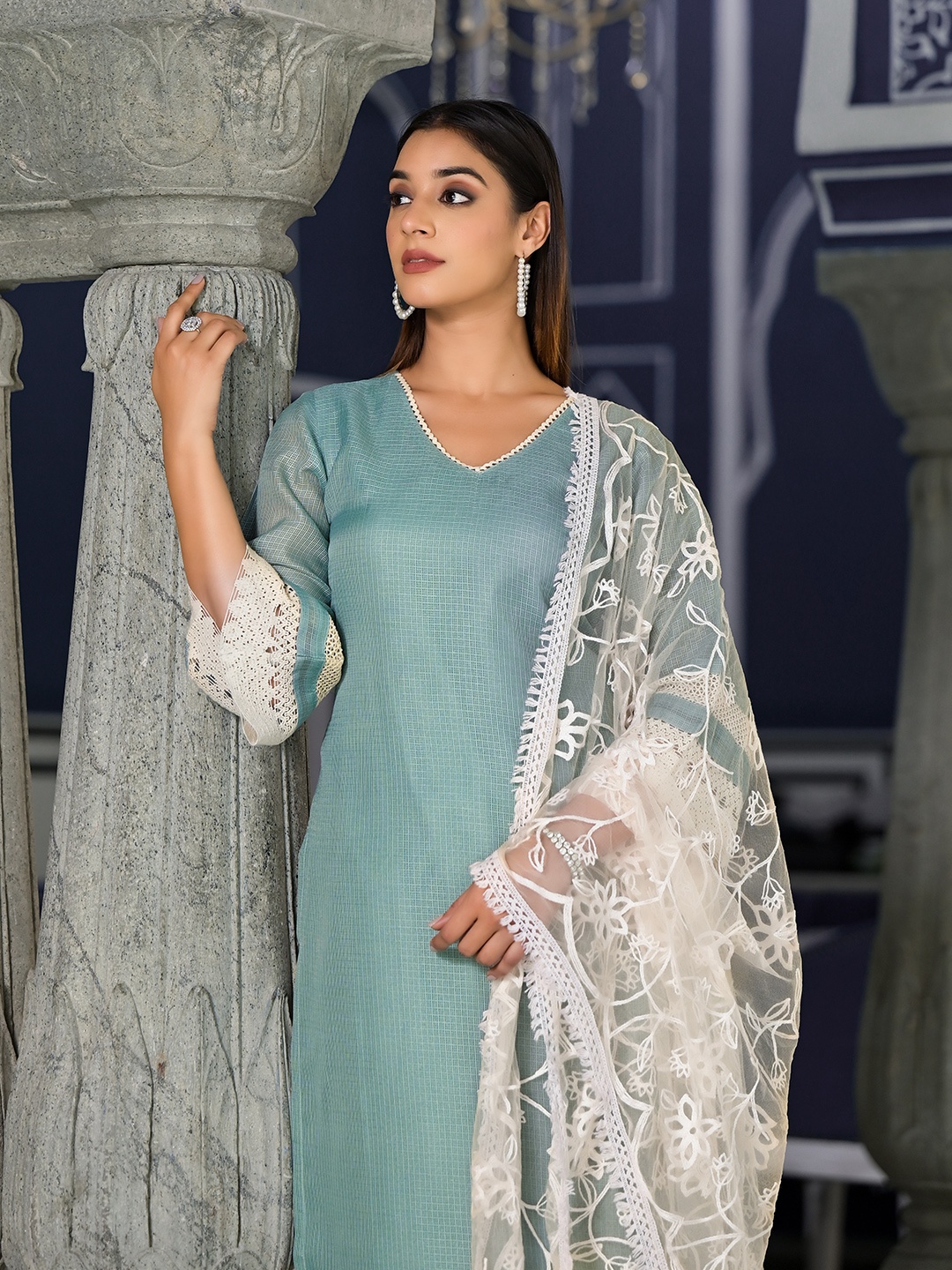 

Varanga Regular Kurta with Trousers & Dupatta, Sea green