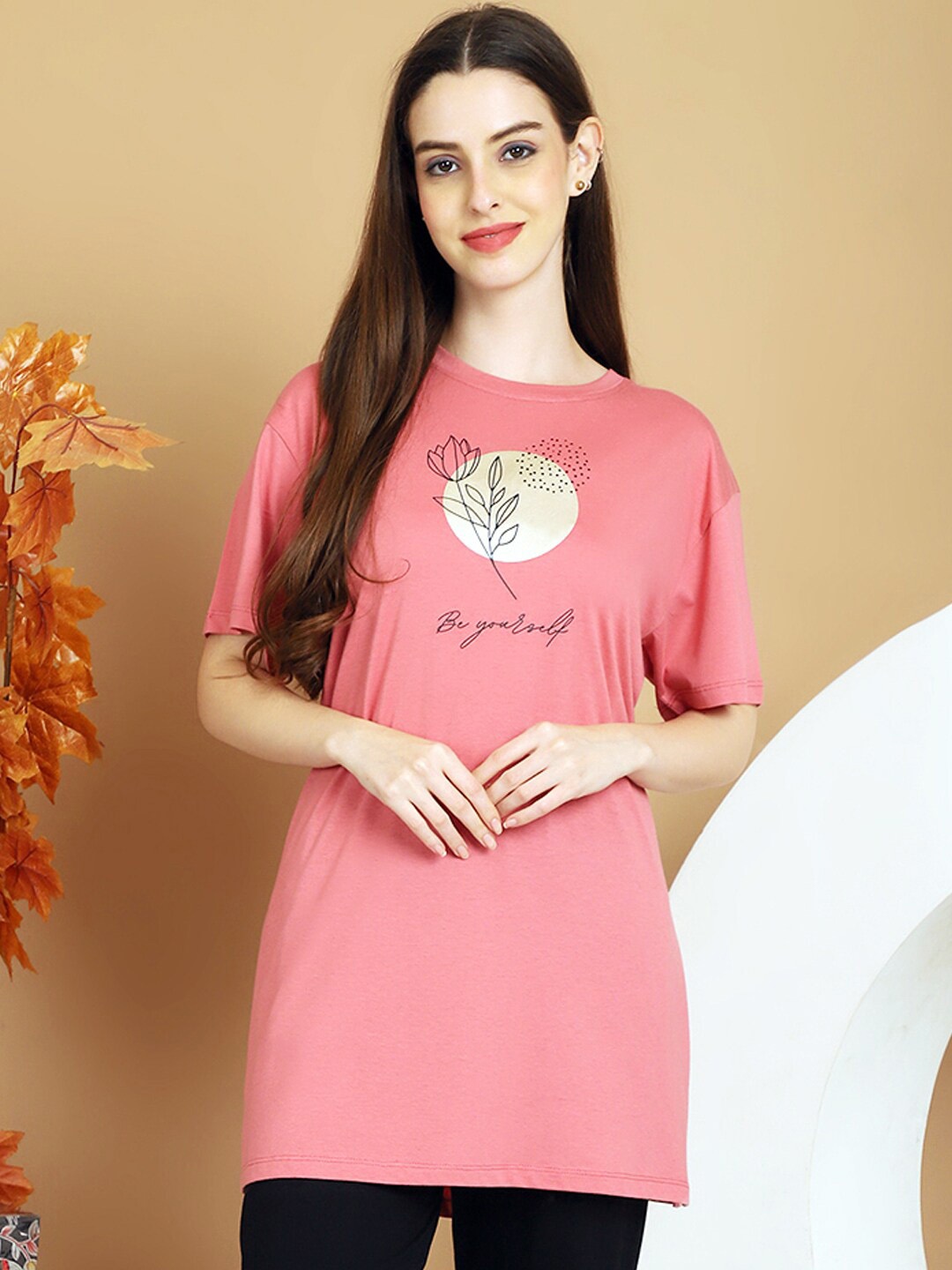 

Kanvin Pink & black Printed Round Neck Lounge Tshirts