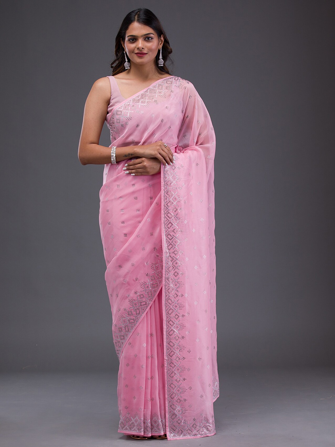 

Koskii Embellished Beads and Stones Satin Saree, Pink