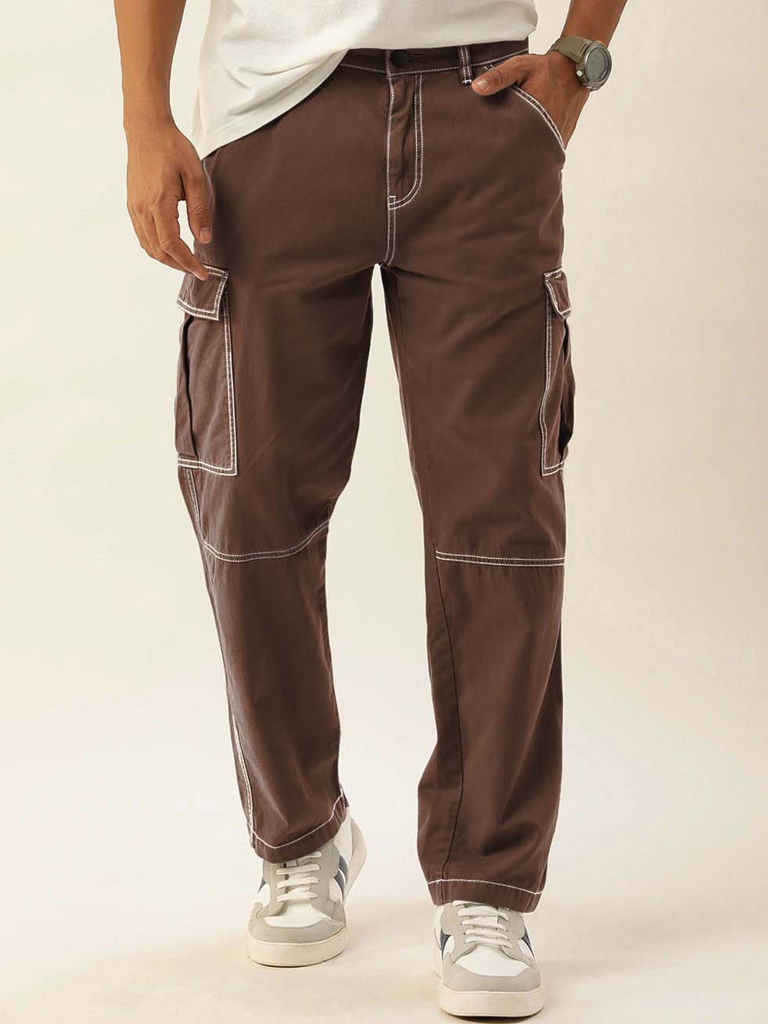 

Bene Kleed Men Regular Fit Contrast Stitch Detail Pure Cotton Cargo Trousers, Brown