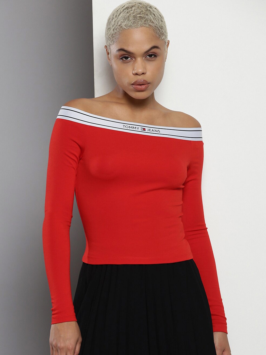 

Tommy Hilfiger Off-Shoulder Tube Top, Red