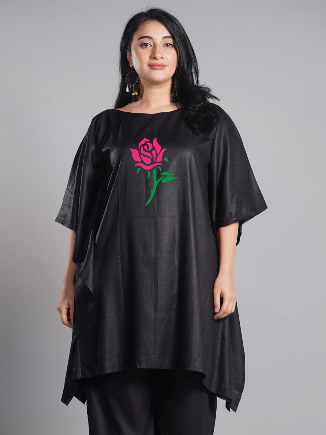 

LetsDressUp Floral Printed Boat Neck Flared Sleeves Kaftan Kurti, Black