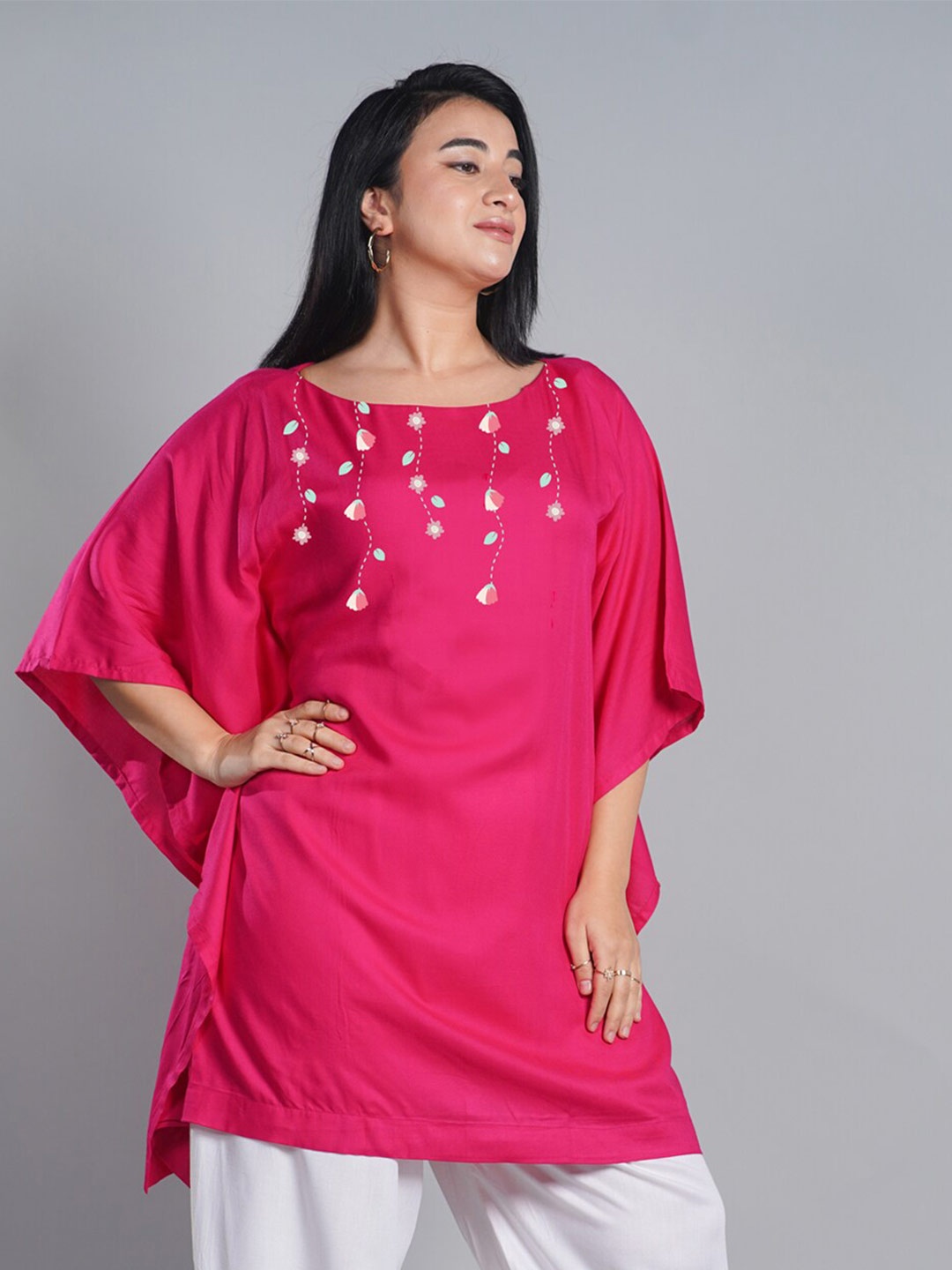 

LetsDressUp Floral Printed Boat Neck Flared Sleeves Kaftan Kurti, Magenta