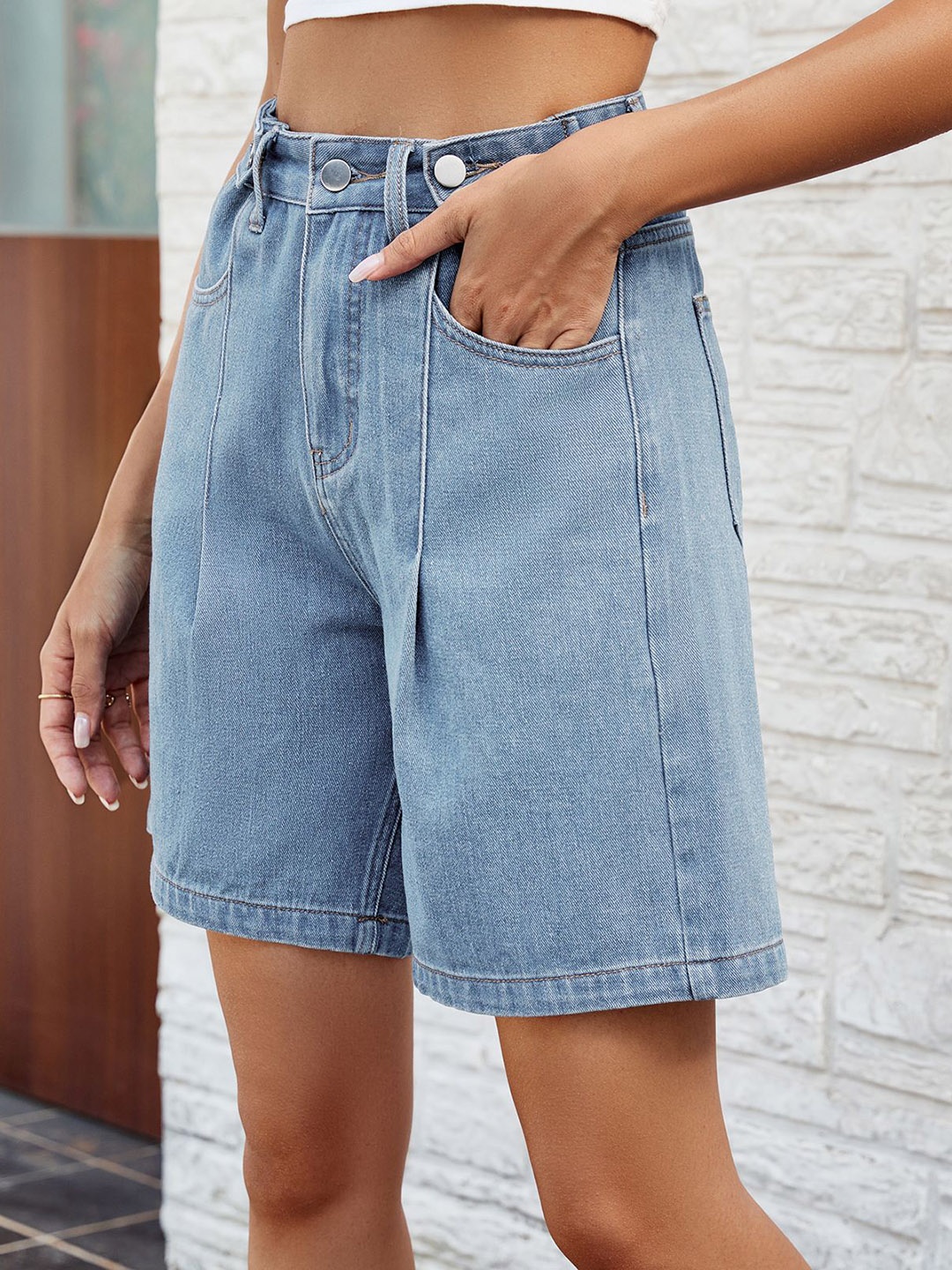 

StyleCast Women Mid-Rise Denim Shorts, Blue