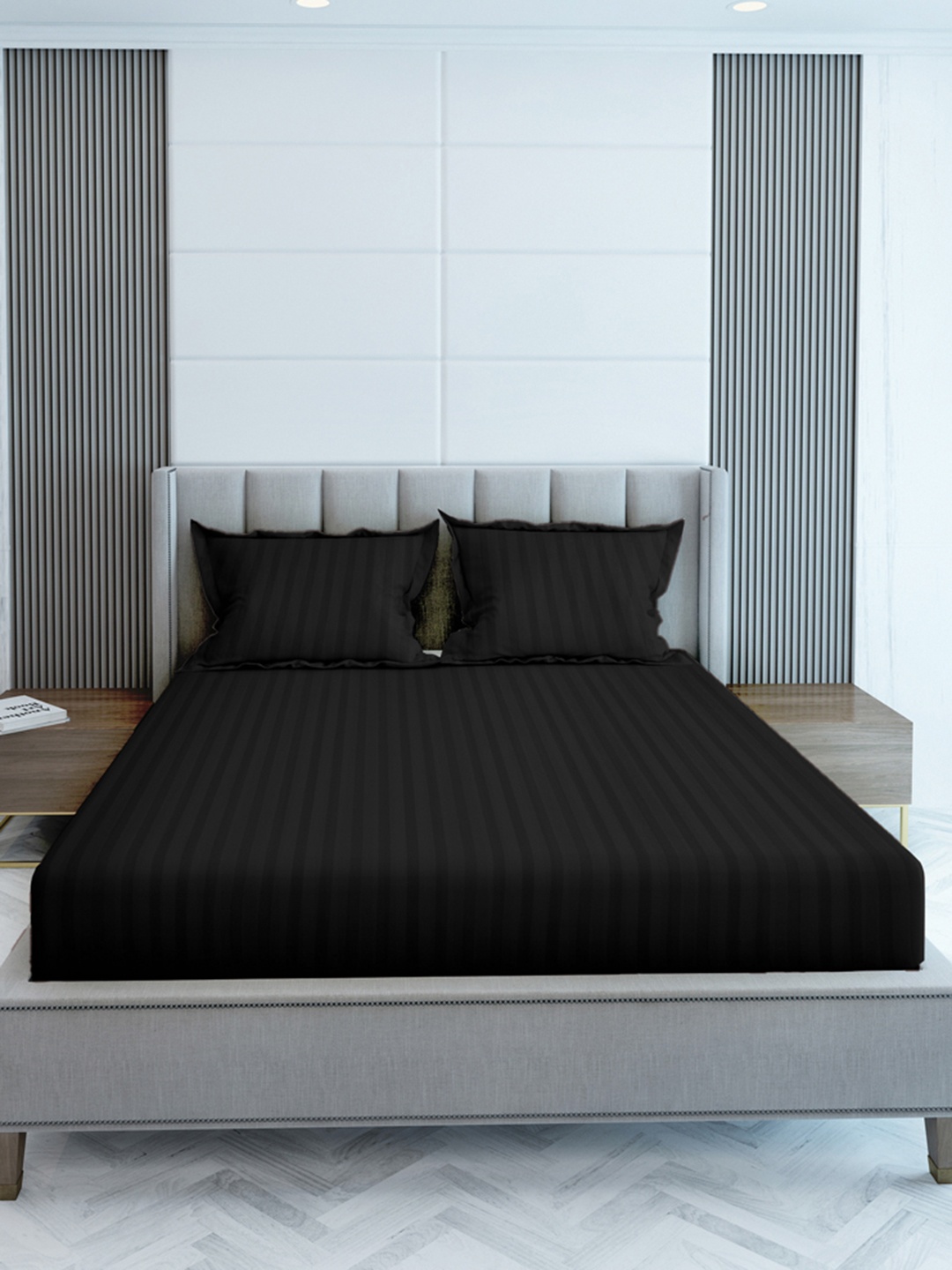 

LABHAM Simple Living Black Striped Cotton 210 TC King Bedsheet with 2 Pillow Covers
