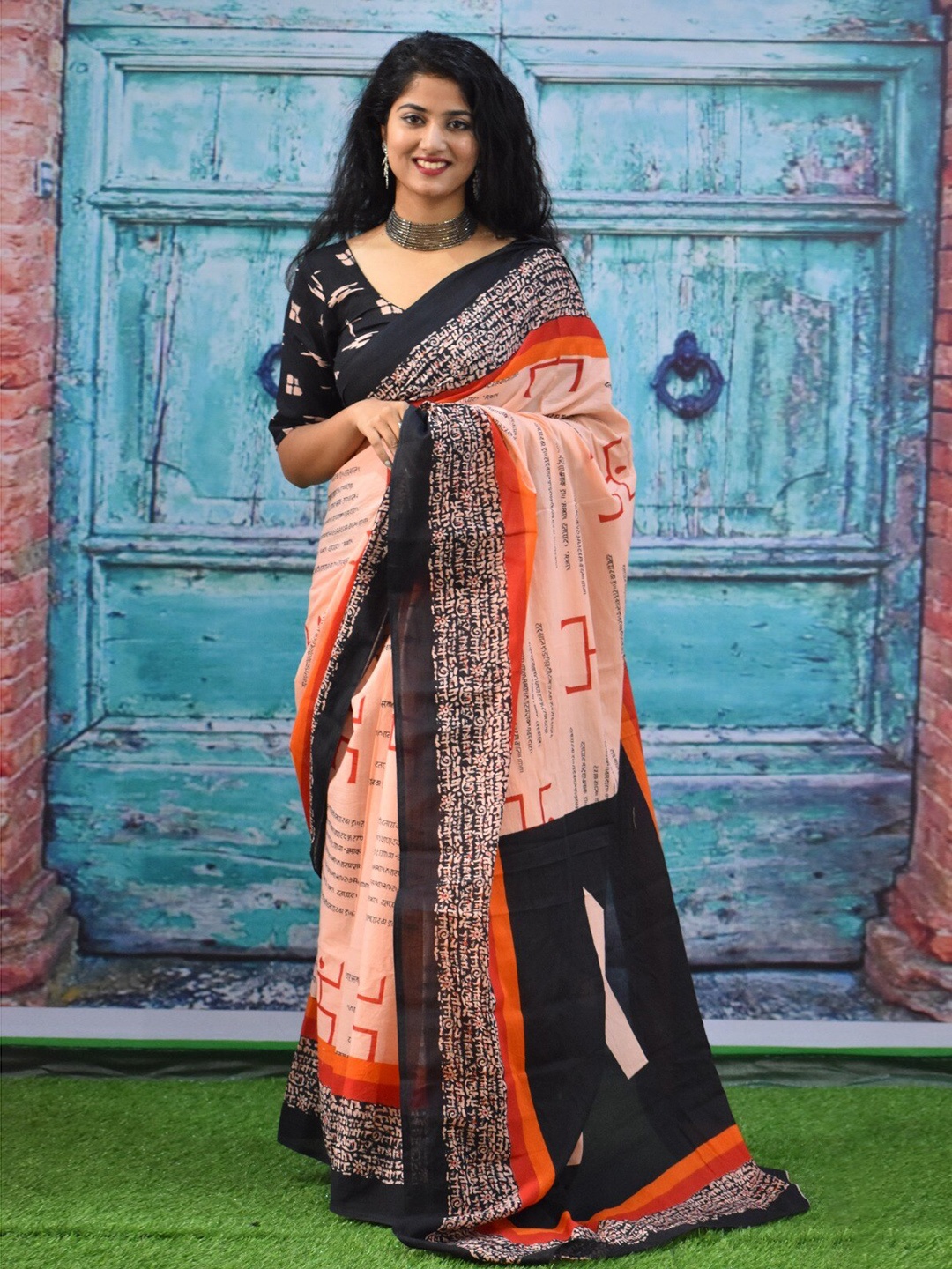

TROPWEAR Pure Cotton Block Printed Saree, Orange