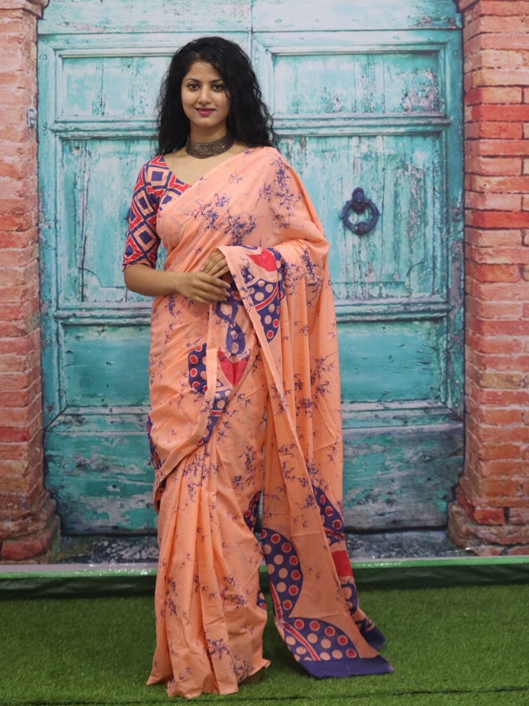 

TROPWEAR Pure Cotton Block Print Saree, Peach