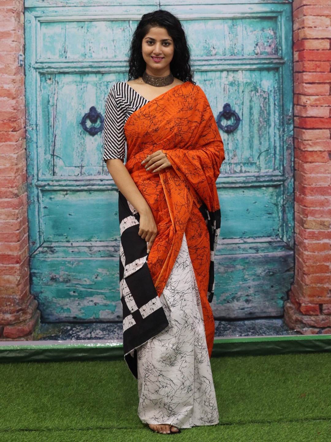 

TROPWEAR Abstract Printed Block Print Saree, Orange