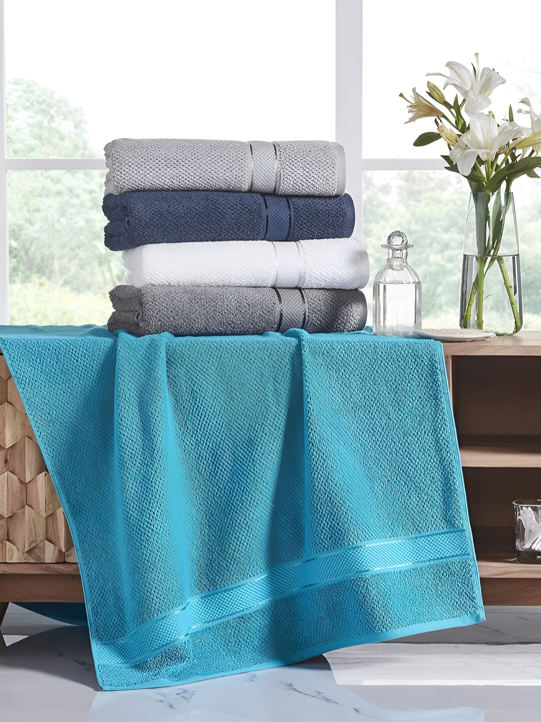 

SENSES Charcoal & White 4 Piece Printed Cotton 550 GSM Towel Set
