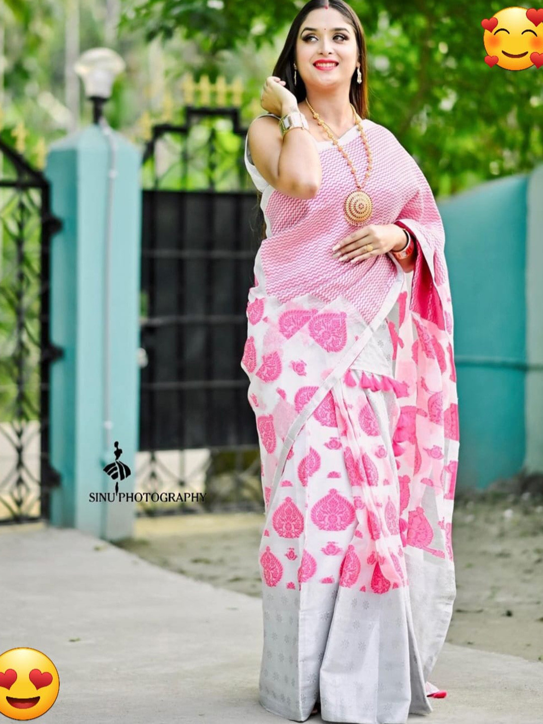 

CANIZZARO Ethnic Motifs Printed Woven Design Zari Saree, White