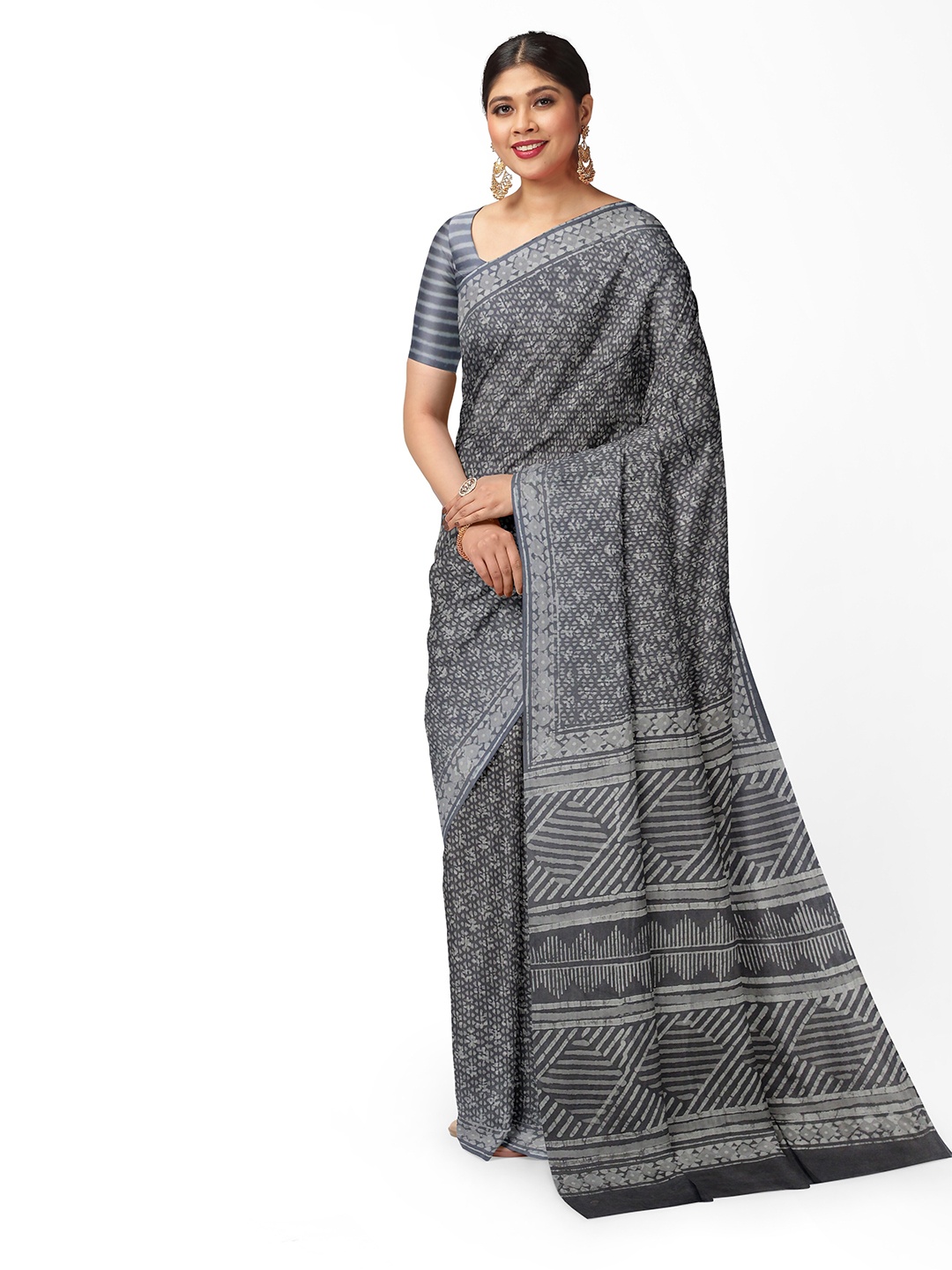 

Weaves of Tradition Floral Pure Cotton Bagru Saree, Grey