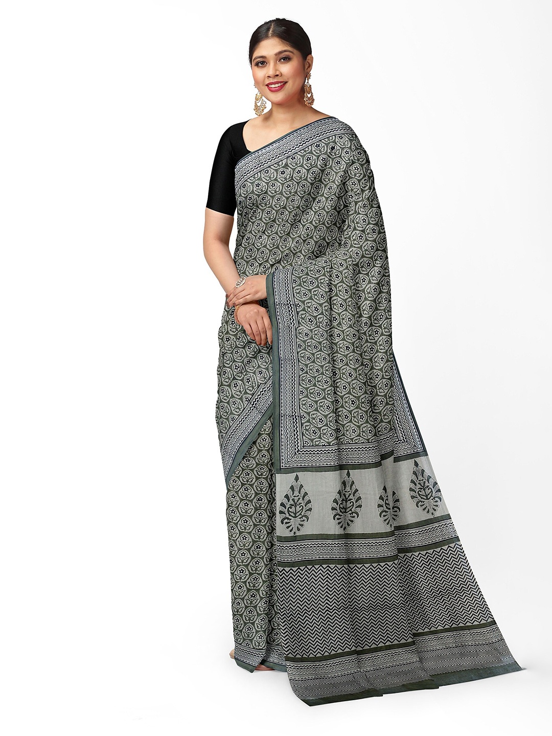 

Weaves of Tradition Floral Printed Pure Cotton Bagru Saree, Off white